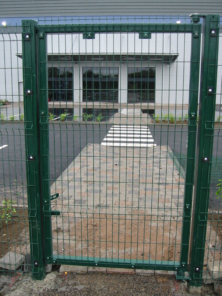 Mesh Pedestrian Gate